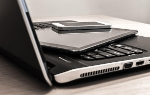 Se rompió la pantalla de la laptop: Causas, Prevención y Soluciones